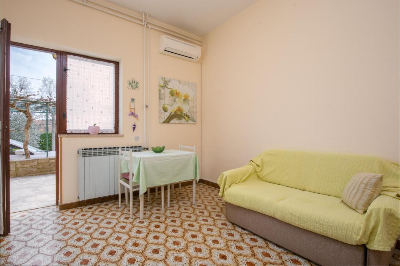 Silva Apartment โปเรช ภายนอก รูปภาพ