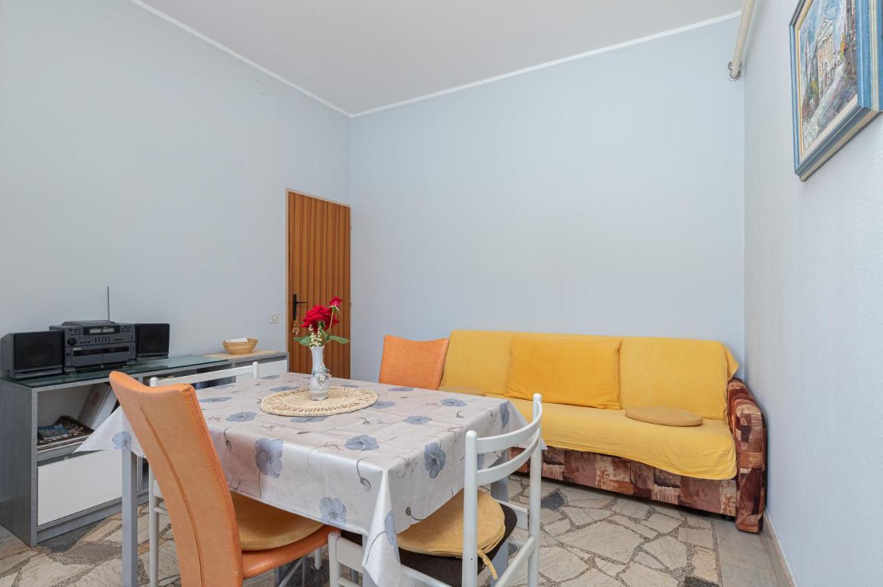 Silva Apartment โปเรช ภายนอก รูปภาพ